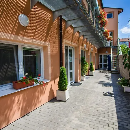 Reos Penzion 3*