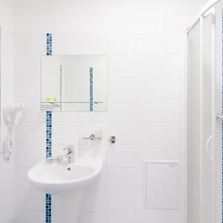 Reos Penzion 3*